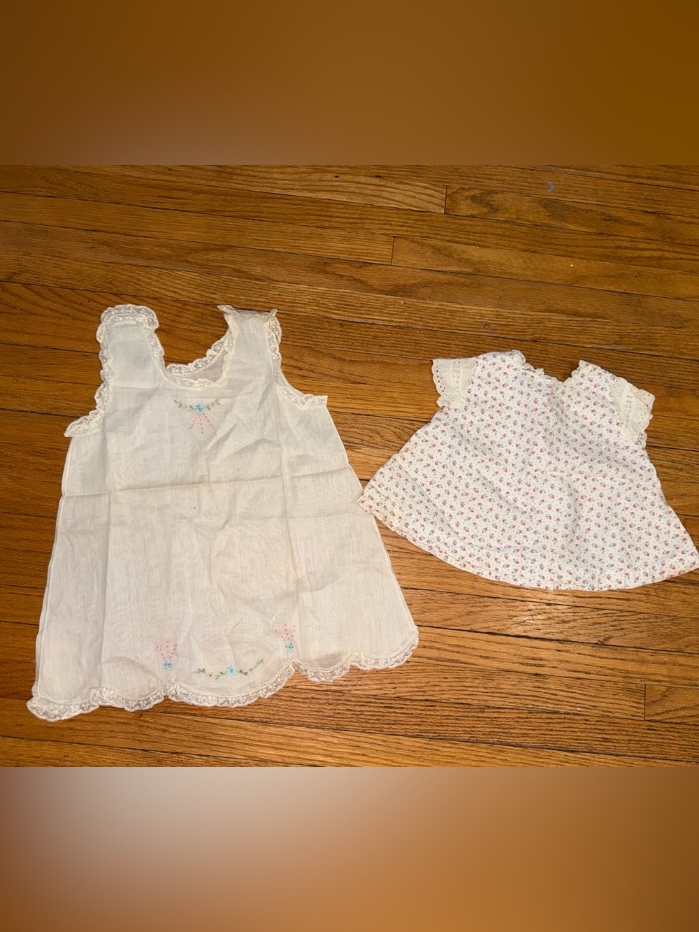 Vintage White Floral Baby Dresses (3)